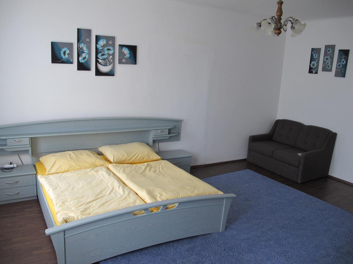 All Seasons Hostel ปราก ภายนอก รูปภาพ